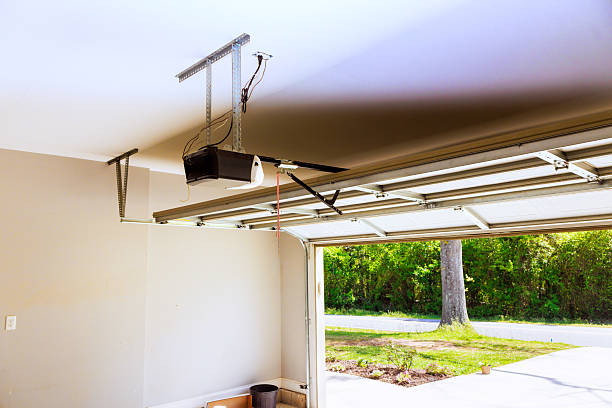 Top rated local Garage Door Roller Replacement specialists in Charleston, MS